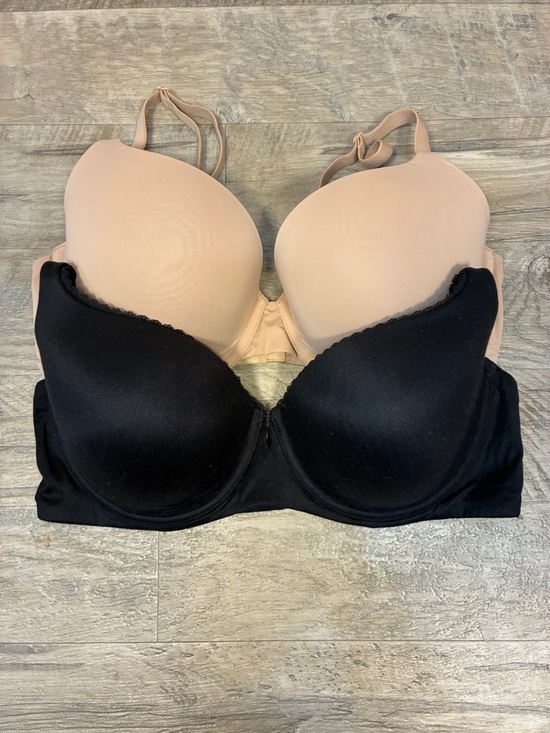 Victoria's Secret Other - Victoria Secret 2 Bras T Shirt Push Up Full Coverage Lined Demi